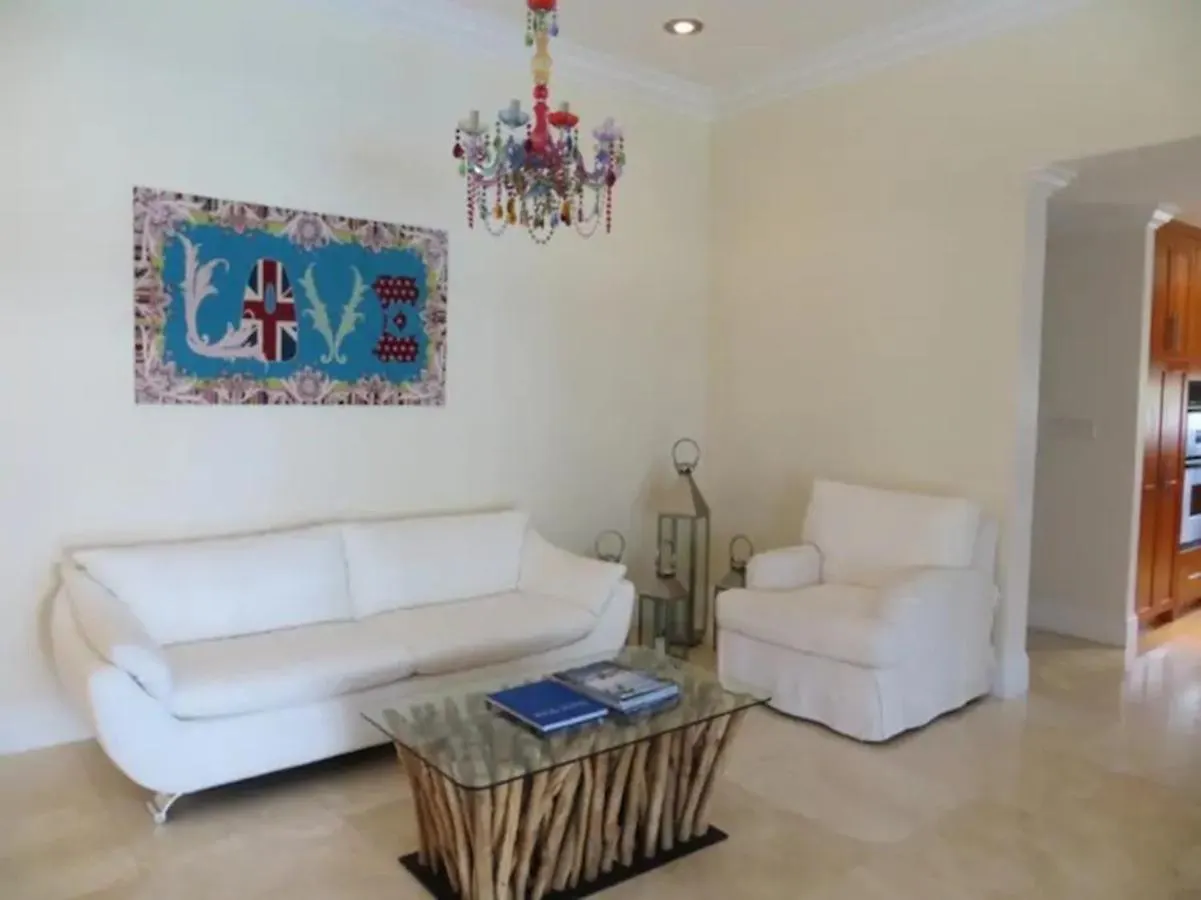 Lime Tree Villa - Canal Front George Town Cayman Adaları